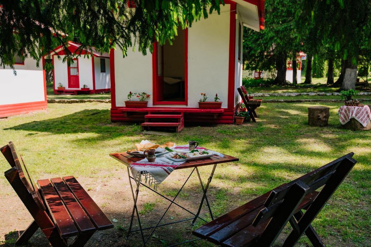 Casute Valea Zanelor Hotel Covasna Exterior photo